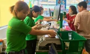 Nhân viên thôi việc, Thế Giới Di Động gom cổ phiếu rẻ bằng 16% giá thị trường